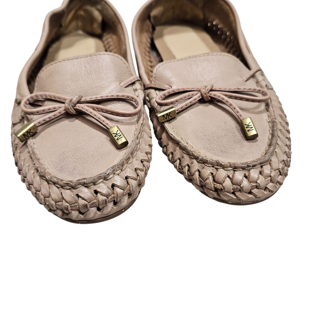 Michael Kors Womens Leather Moccasins Size 6M Tan With Bow Gold Accents Slip On - Picture 3 of 11
